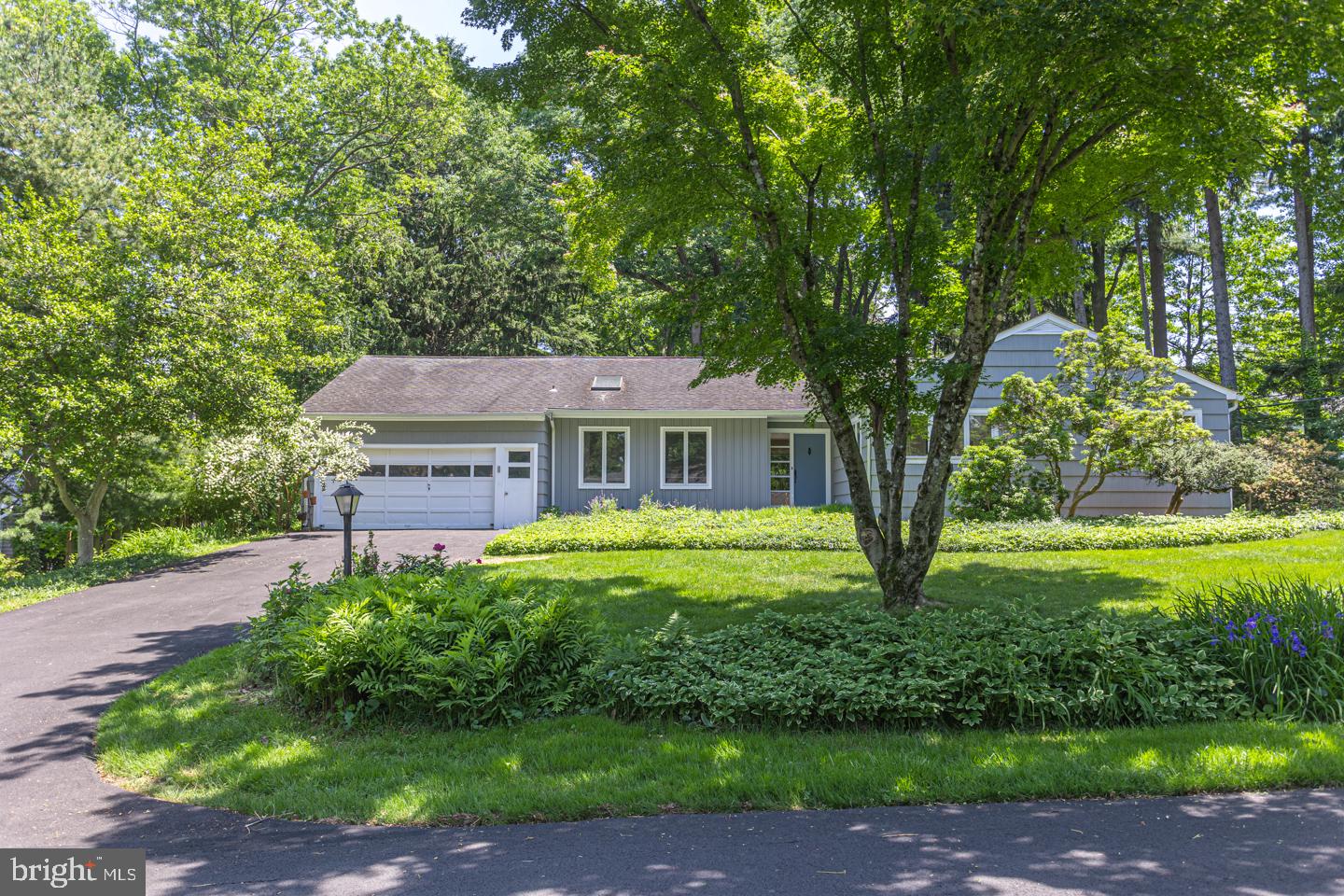 100 Ovington Road Yardley, PA 19067 - Photo 3 of 40