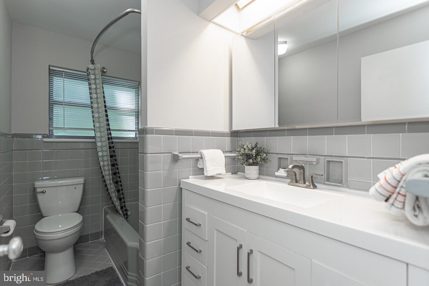 100 Ovington Road Yardley, PA 19067 - Photo 32 of 40 2 nd Full Bath