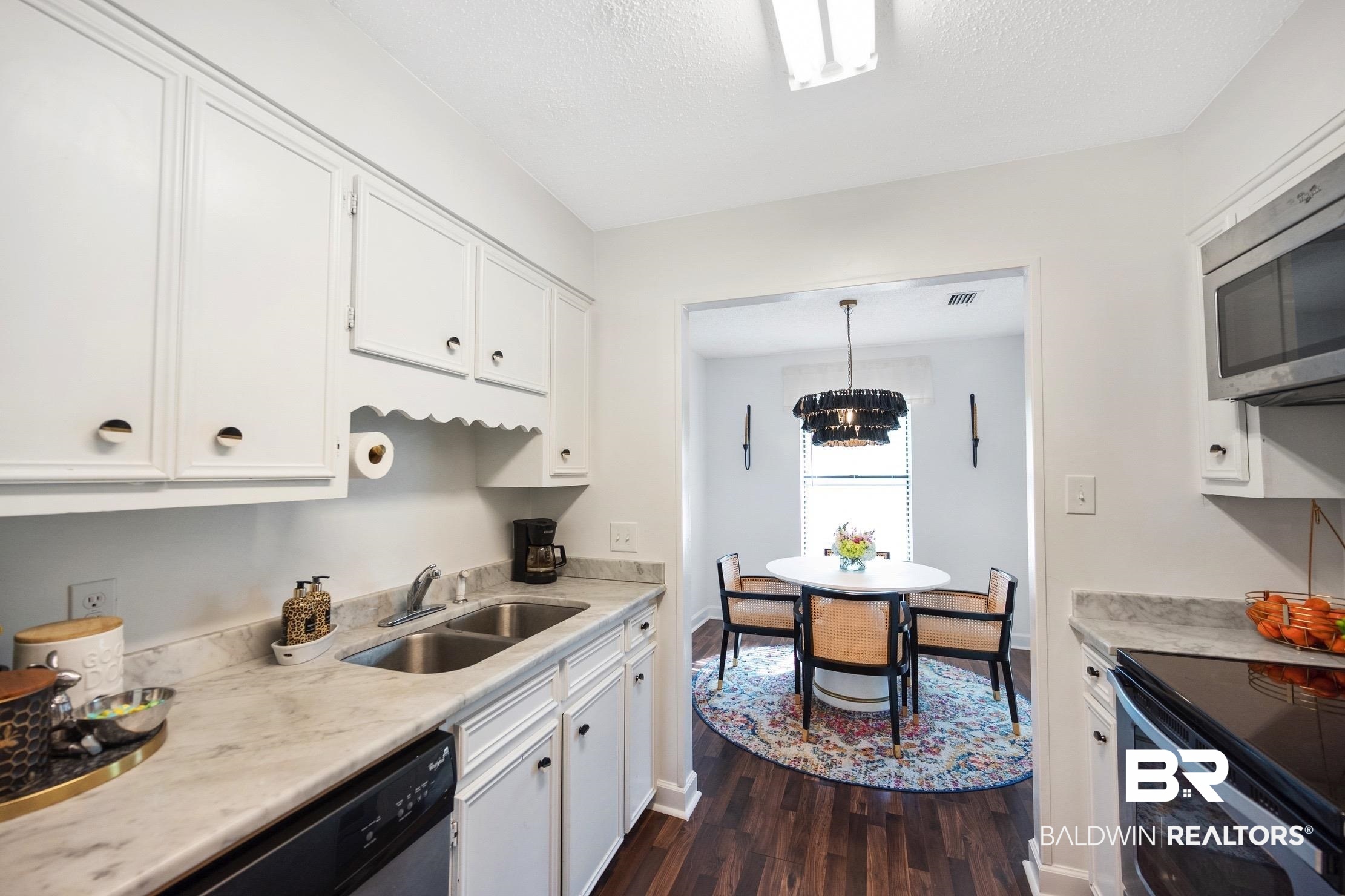 6433 Cedar Bend Court, Unit D Mobile, AL 36608 - Photo 8 of 19