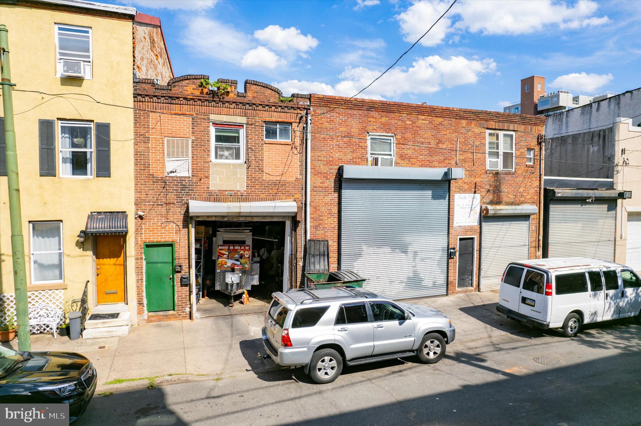 915 South 12th Street Philadelphia, PA 19147 - Photo 2 of 34