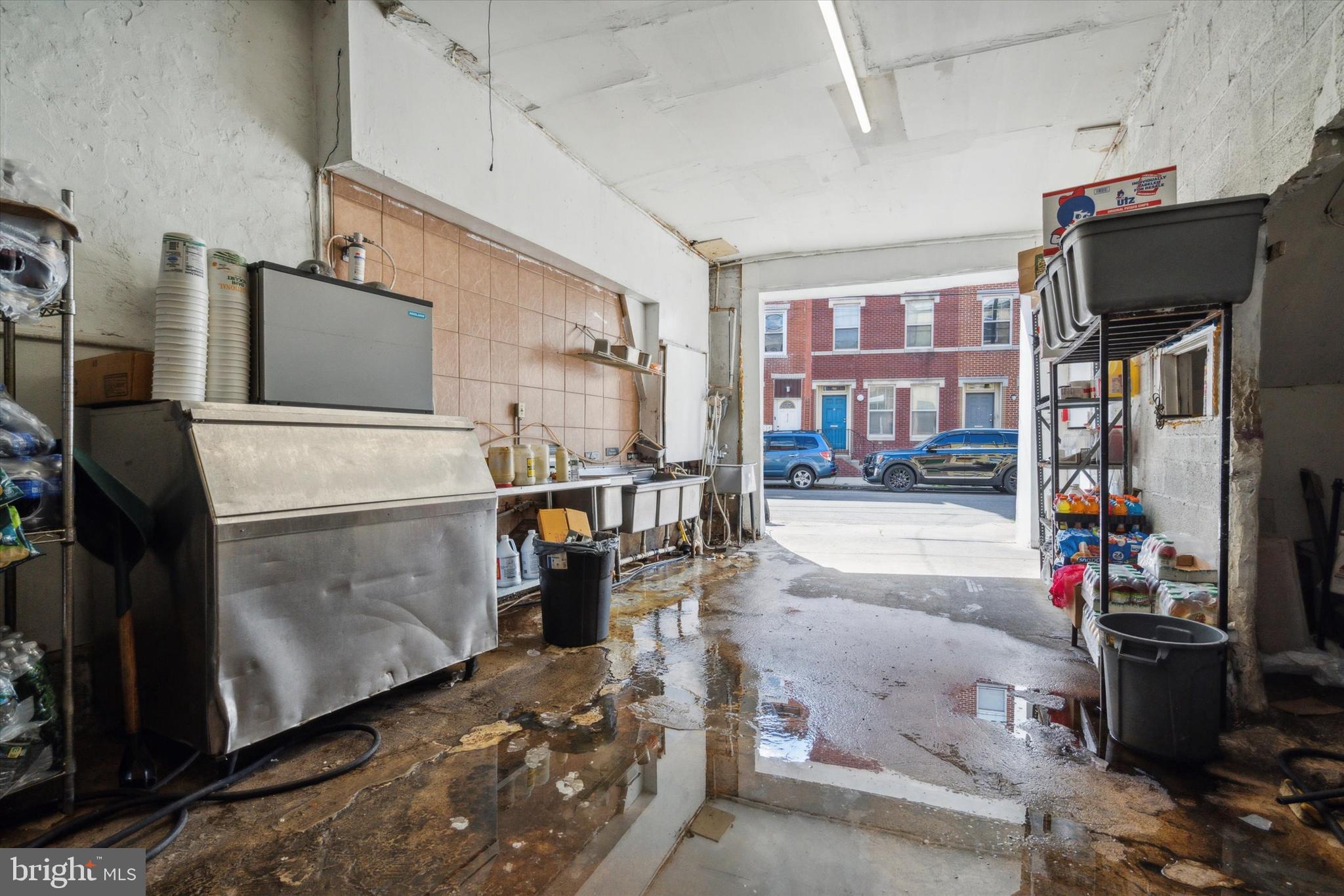 915 South 12th Street Philadelphia, PA 19147 - Photo 30 of 34