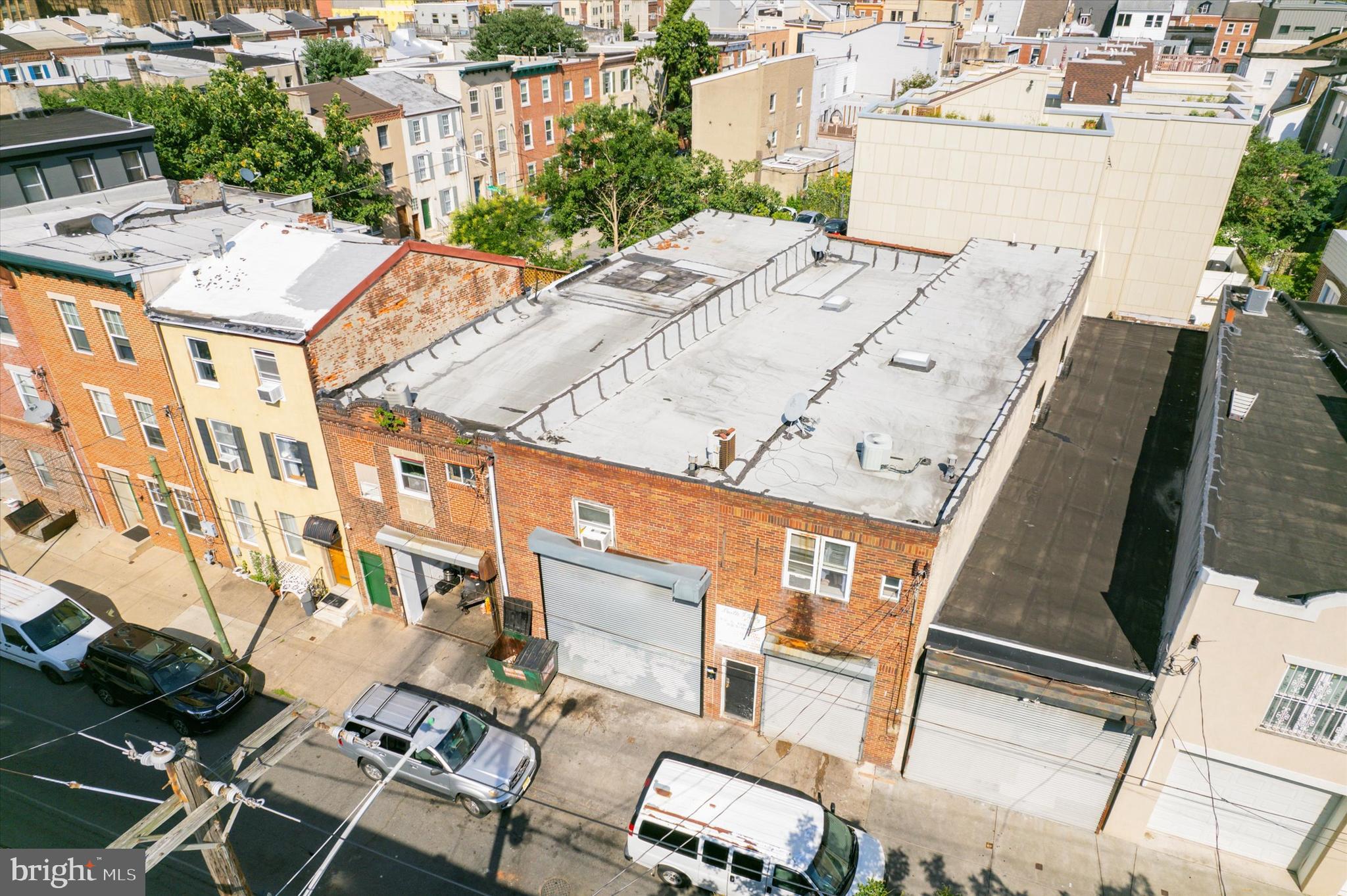 915 South 12th Street Philadelphia, PA 19147 - Photo 4 of 34