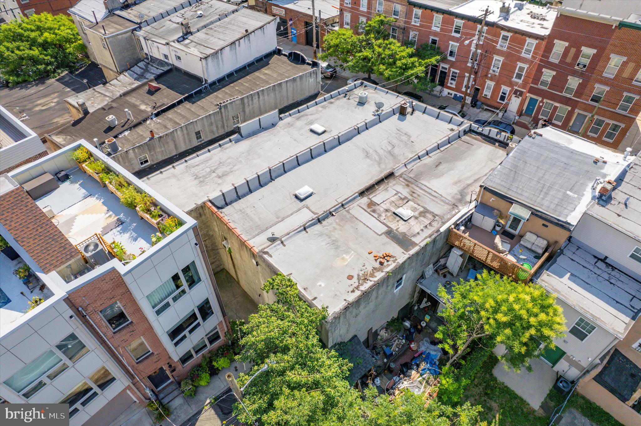 915 South 12th Street Philadelphia, PA 19147 - Photo 6 of 34