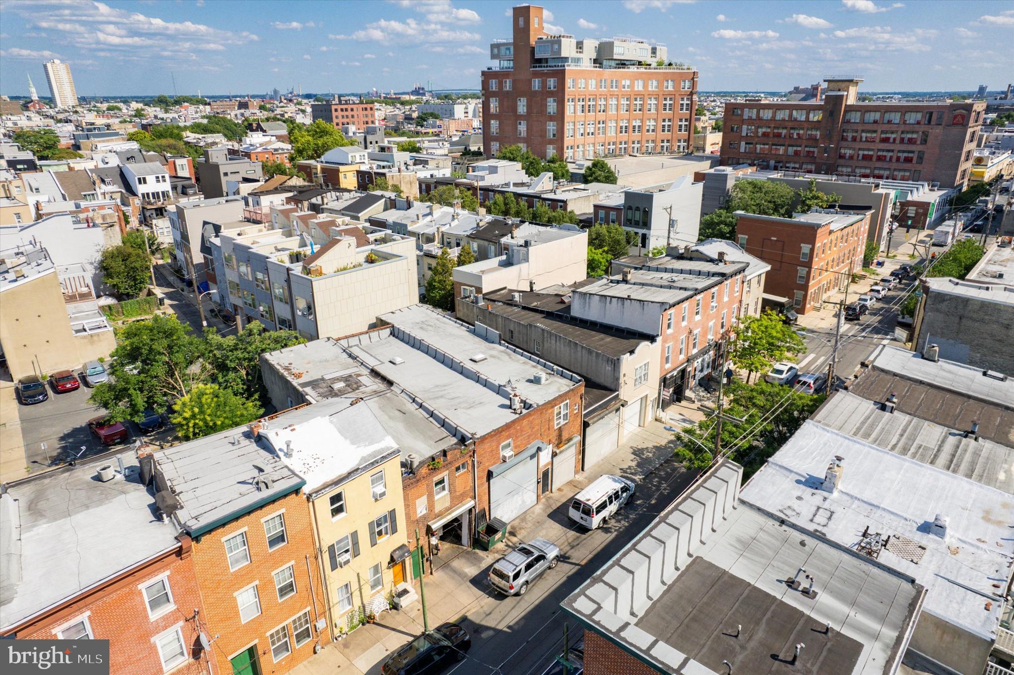 915 South 12th Street Philadelphia, PA 19147 - Photo 7 of 34