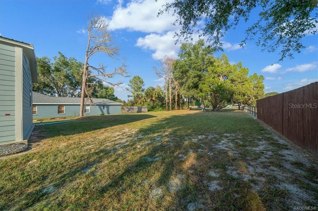 7962 West Riverbend Road Crystal River, FL 34428 - Photo 23 of 30 a view of yard with green space