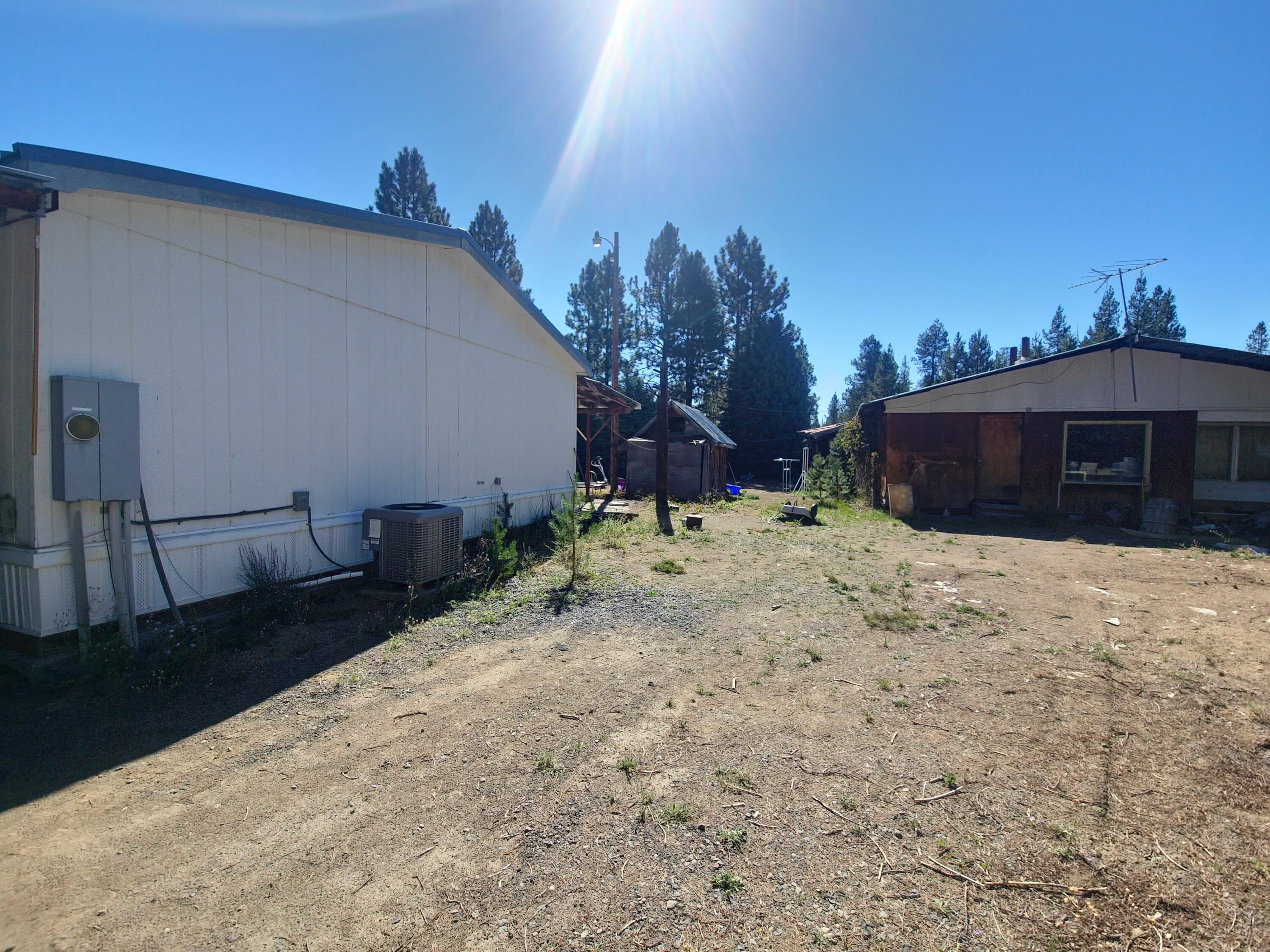 16395 Dawn Road La Pine, OR 97739 - Photo 17 of 33 a view of a backyard of the house
