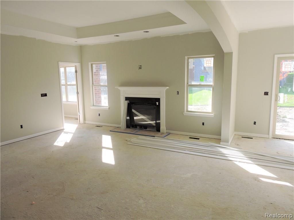 5481 Woodfall Road Clarkston, MI 48348 - Photo 10 of 37