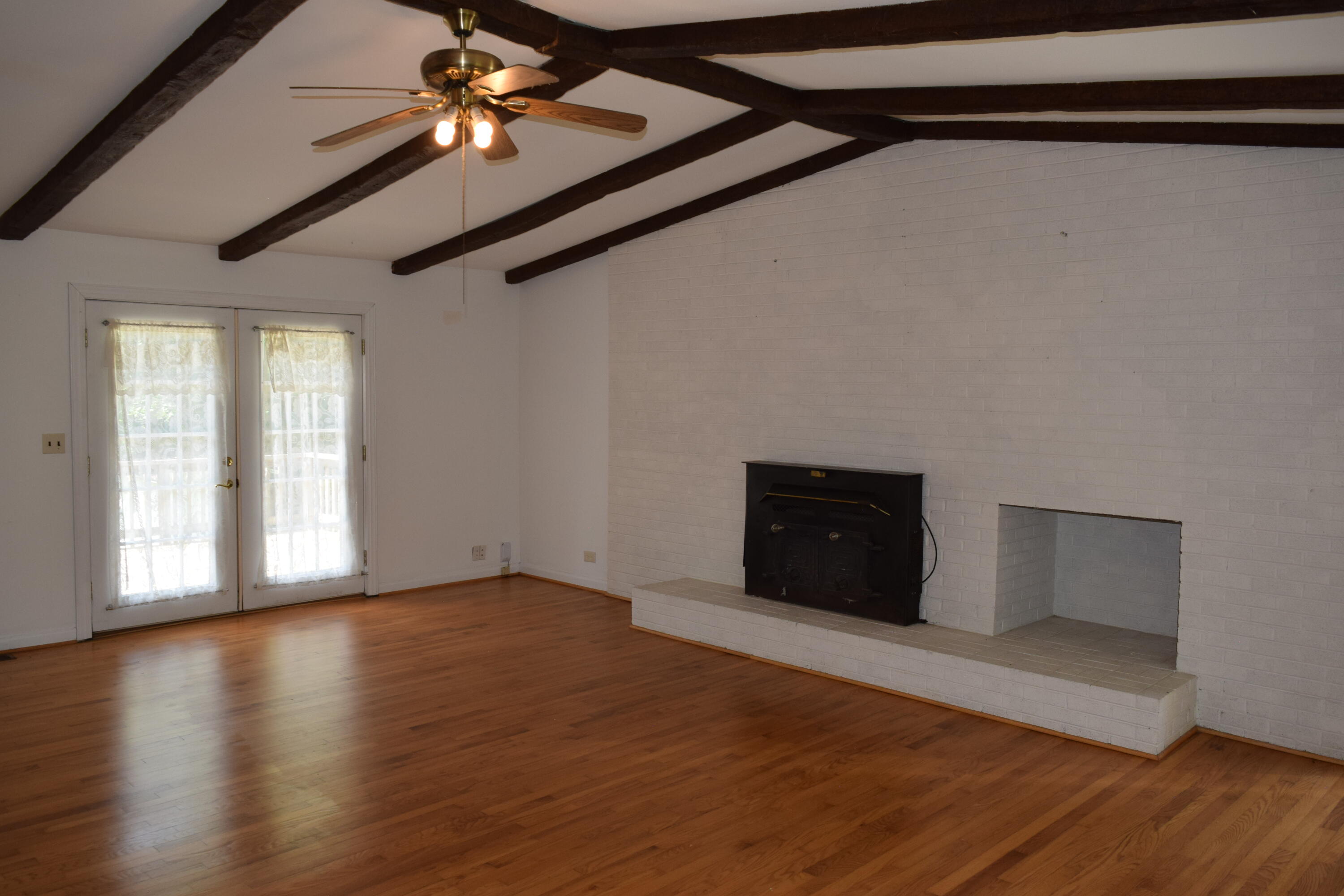 812 Conner Grove Road Southwest Willis, VA 24380 - Photo 13 of 87 DSC_0052