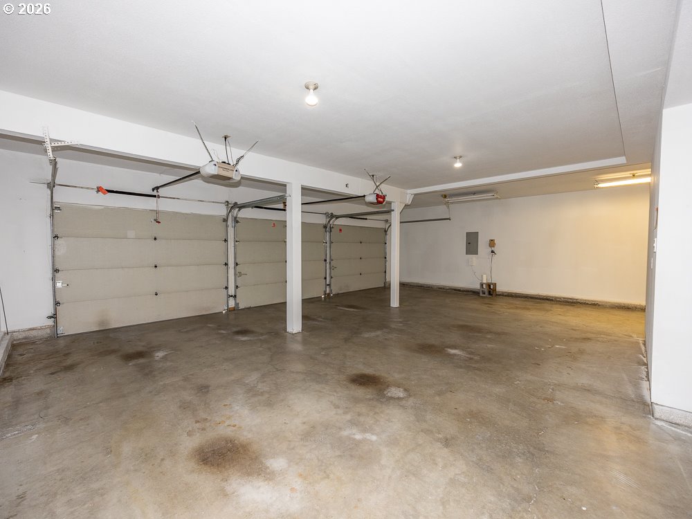 1811 Northwest 19th Street Gresham, OR 97030 - Photo 32 of 39 a view of a room with an empty space