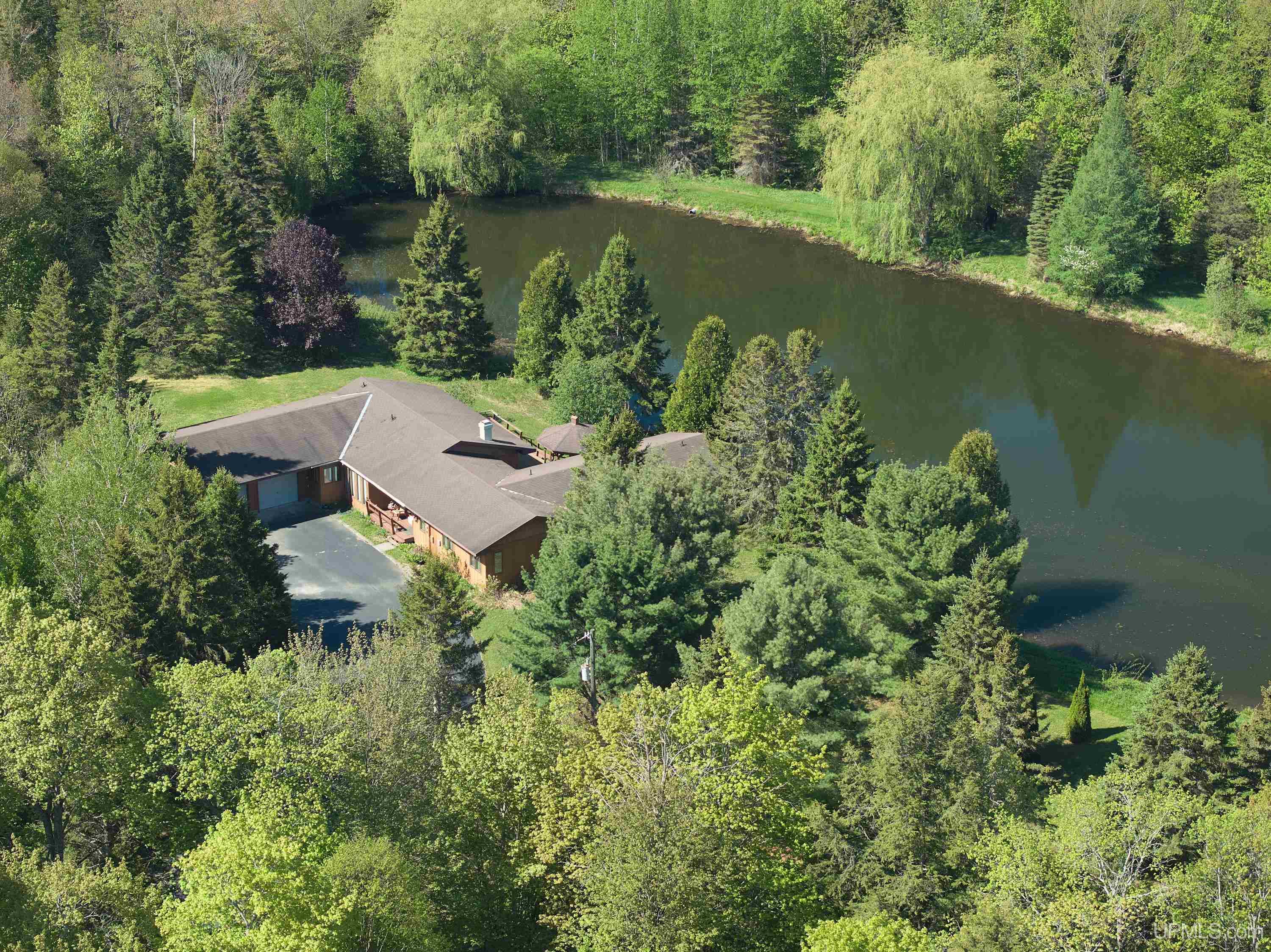 N6355 Alger Heights Road Munising, MI 49862 - Photo 31 of 36
