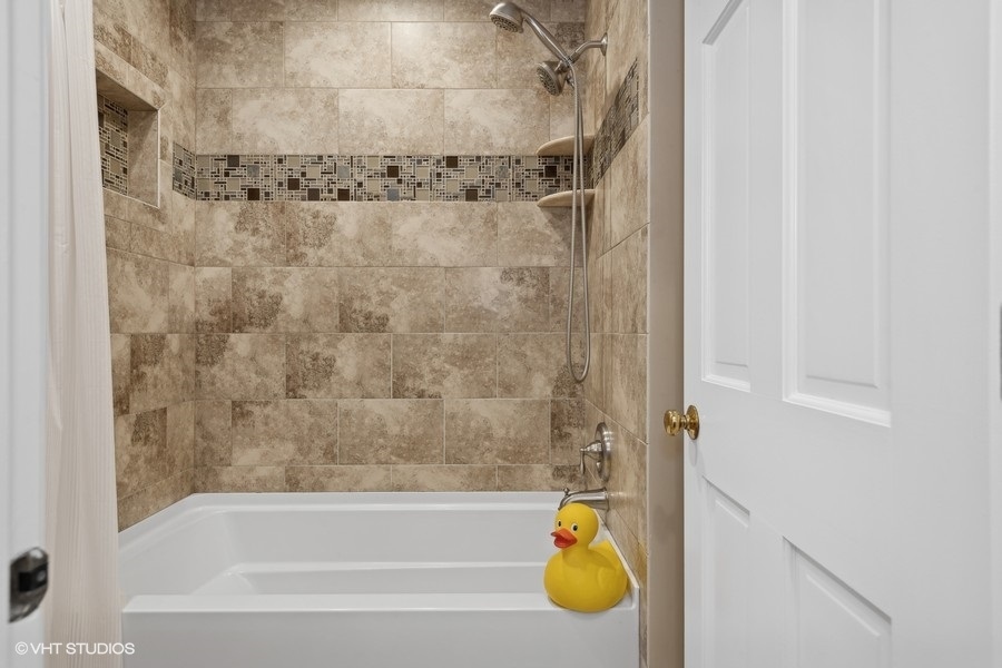 660 Bent Ridge Lane Barrington, IL 60010 - Photo 35 of 55 Gallery Image 35