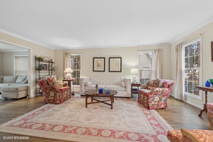 660 Bent Ridge Lane Barrington, IL 60010 - Photo 7 of 55 Gallery Image 7