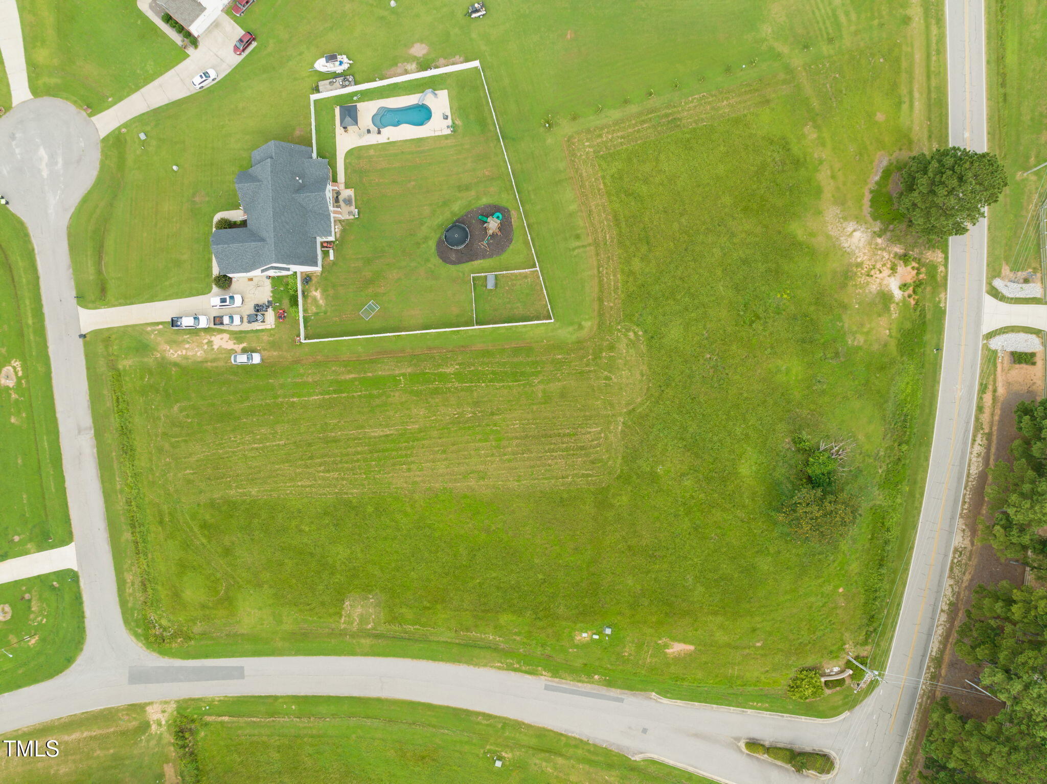 8404 Thomas Court Sims, NC 27880 - Photo 6 of 13 a bathroom with a shower