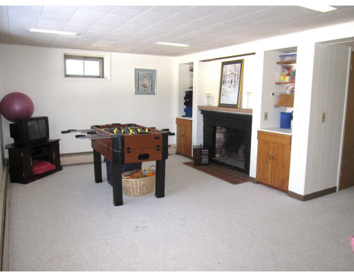 25 Boswell Road Reading, MA 01867 - Photo 10 of 19 Gallery Image 10