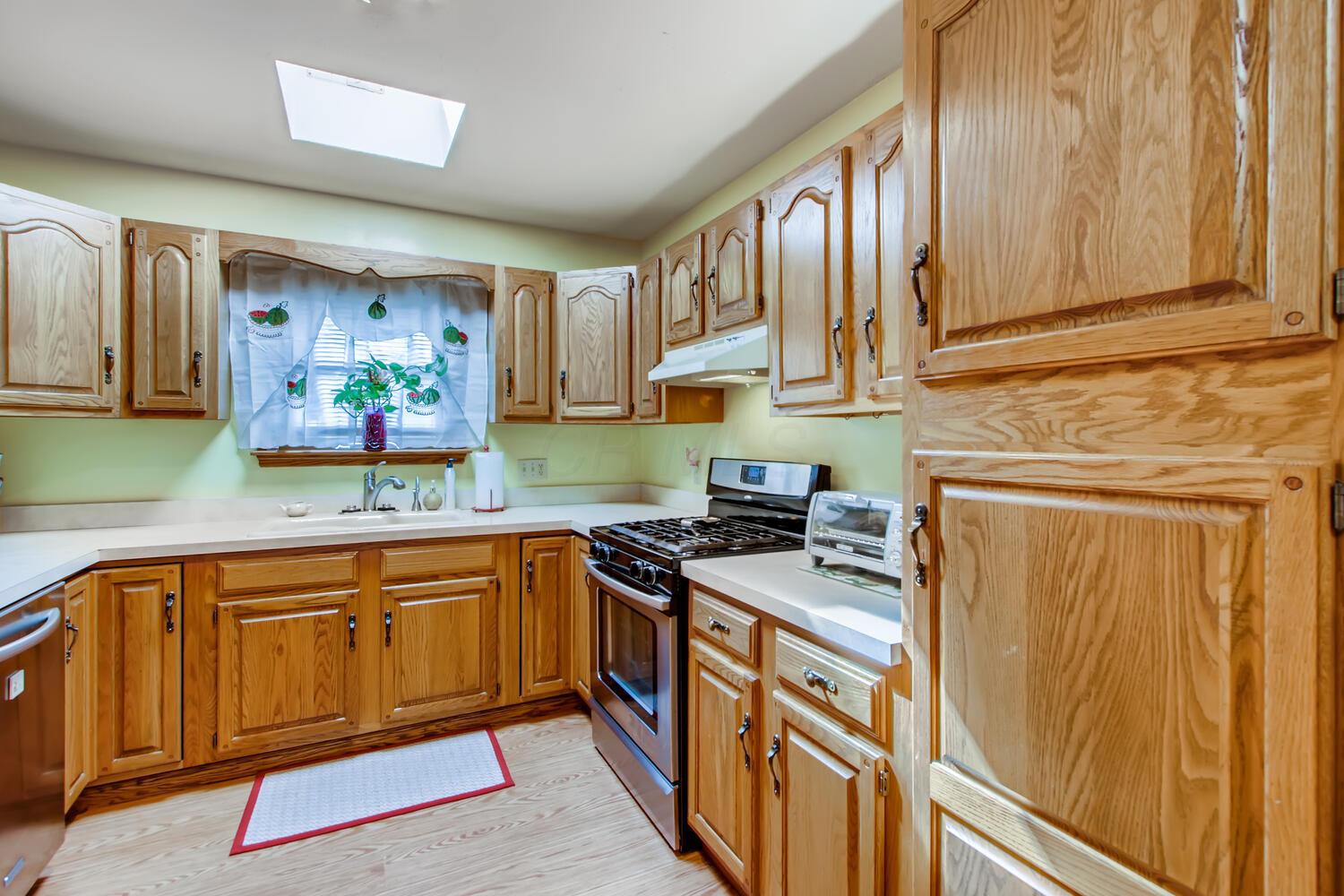 355 Ross Road Columbus, OH 43213 - Photo 10 of 28