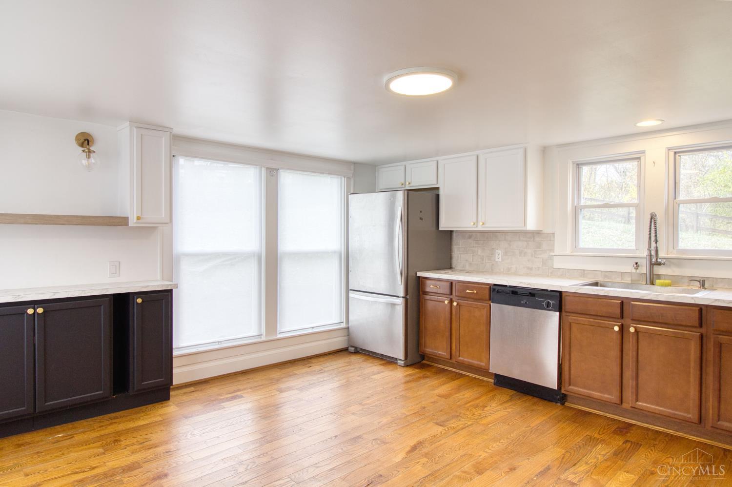 7249 State Road Cincinnati, OH 45230 - Photo 12 of 42