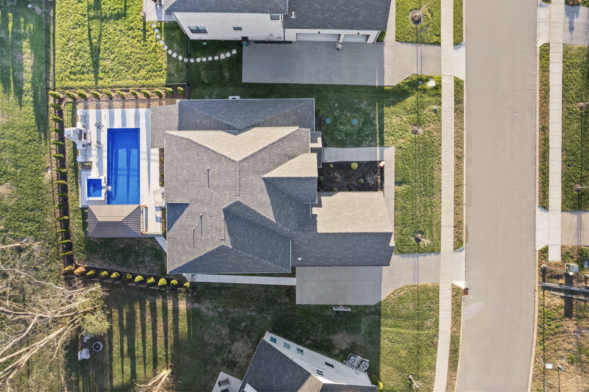 1008 Quillen Way Lebanon, TN 37087 - Photo 4 of 45 an aerial view of a house with a yard