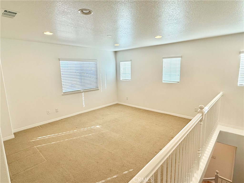 37945 Encanto Road Murrieta, CA 92563 - Photo 5 of 9