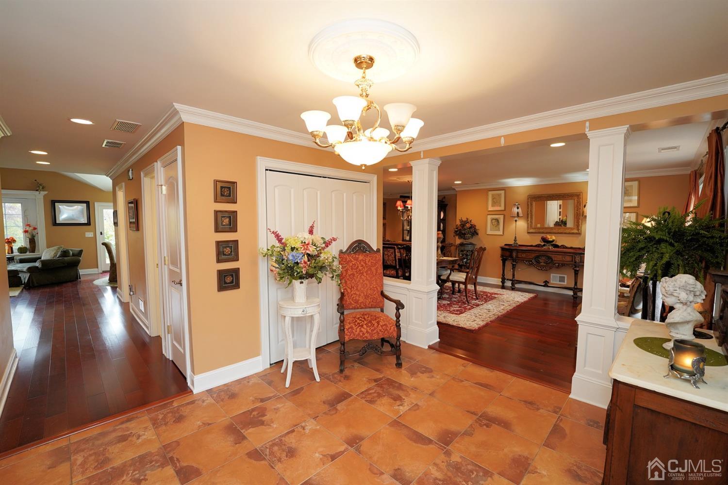 56 Kingsley Road Kendall Park, NJ 08824 - Photo 7 of 62