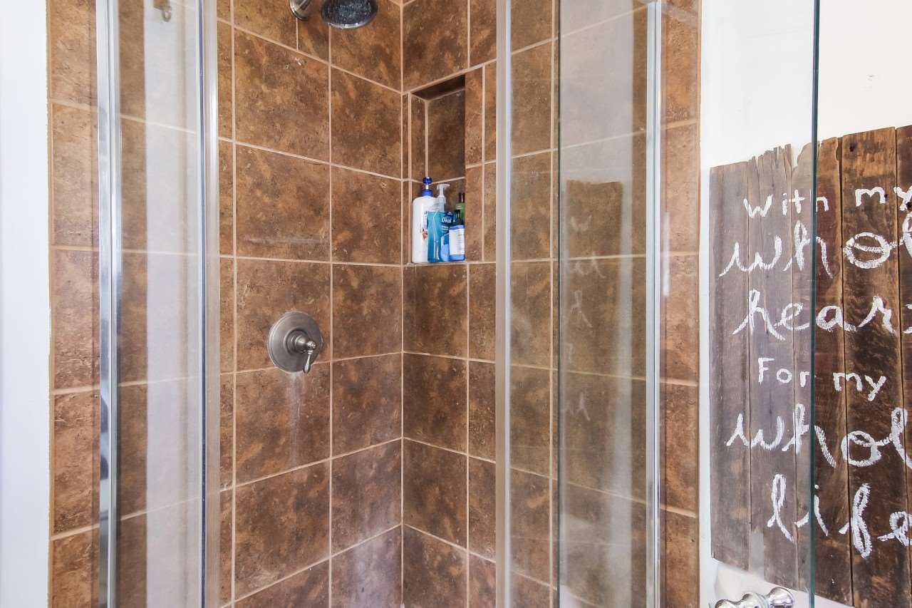 1162 South Pineview Road Suttons Bay, MI 49682 - Photo 16 of 31 1860067-15.JPG