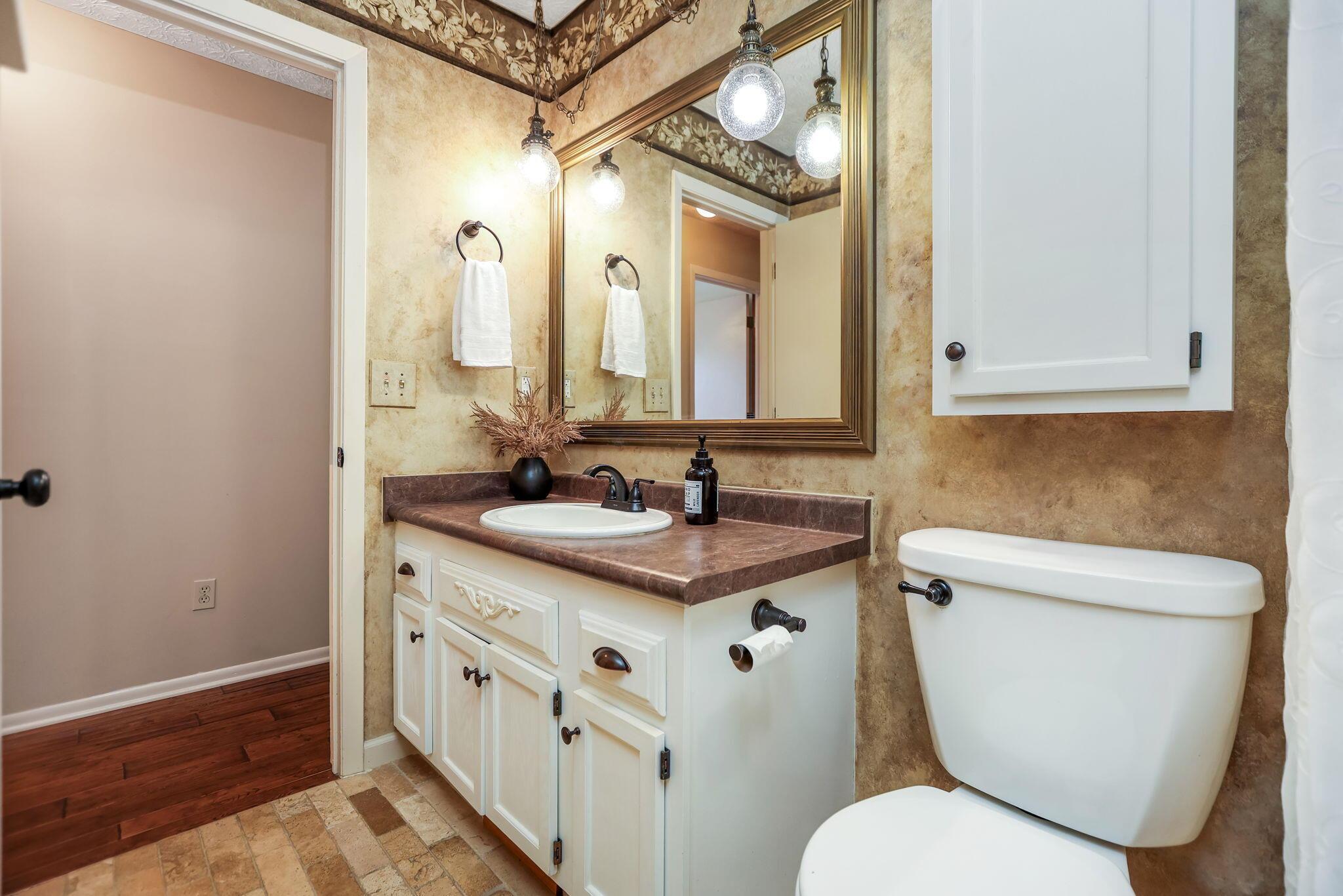 5038 Deeds Road Southwest Granville, OH 43023 - Photo 21 of 44 Bathroom
