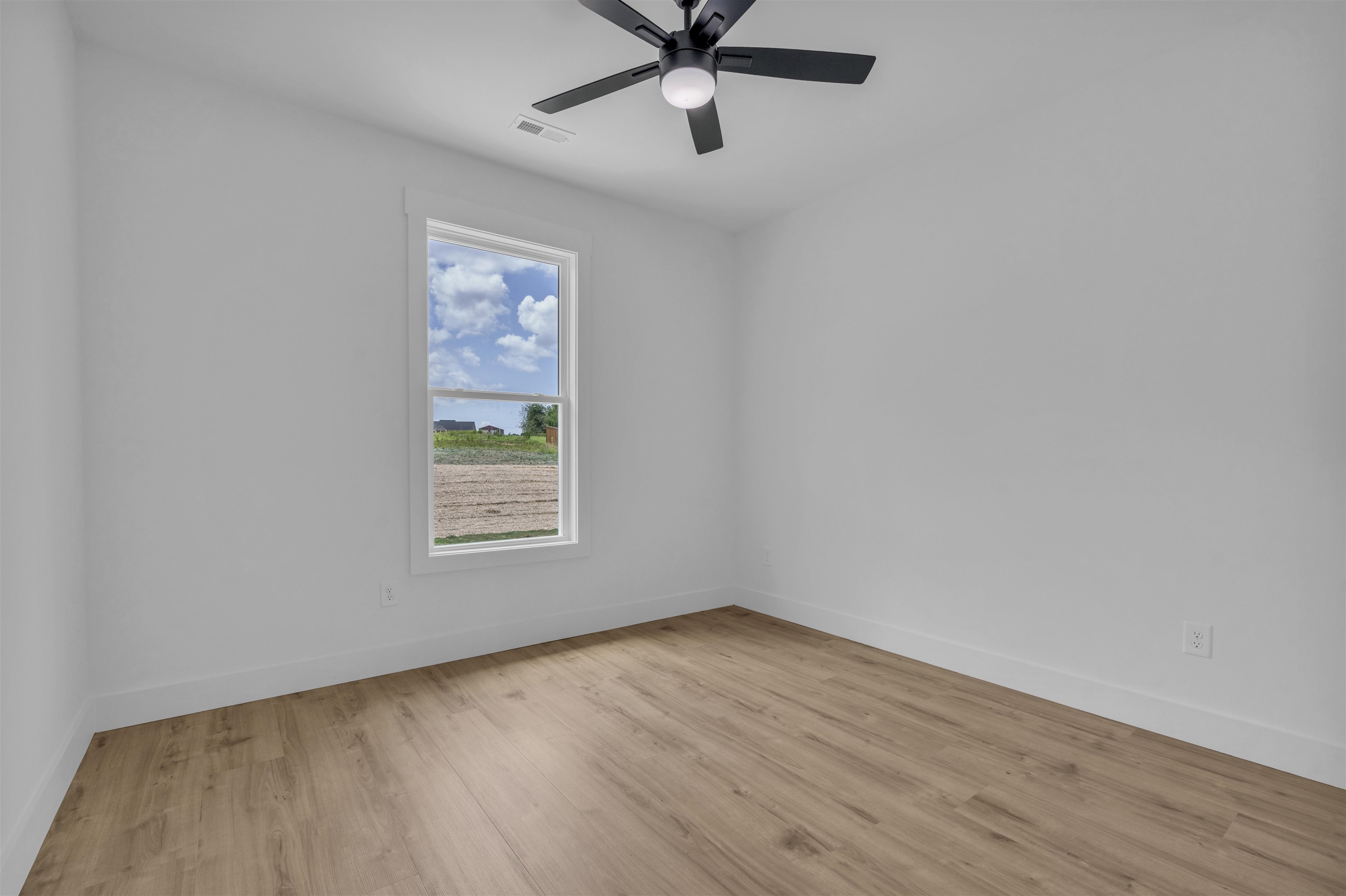 1111 North Green River Road Gaffney, SC 29341 - Photo 31 of 34 Gallery Image 31