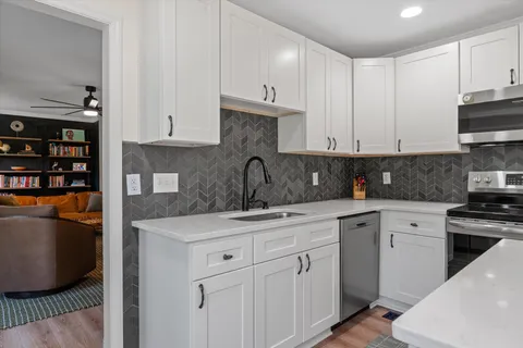 $699,999 | 613 Oakwood Terrace, Mount Juliet, TN 37122