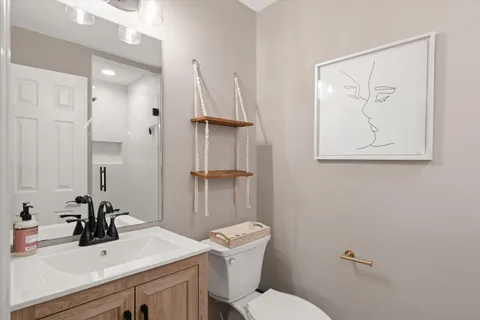 $699,999 | 613 Oakwood Terrace, Mount Juliet, TN 37122