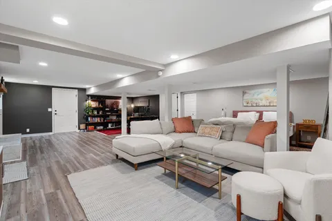 $699,999 | 613 Oakwood Terrace, Mount Juliet, TN 37122