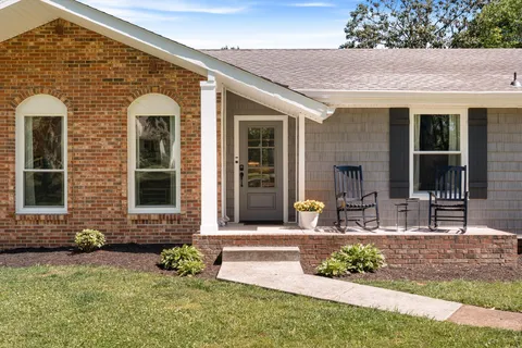 $699,999 | 613 Oakwood Terrace, Mount Juliet, TN 37122