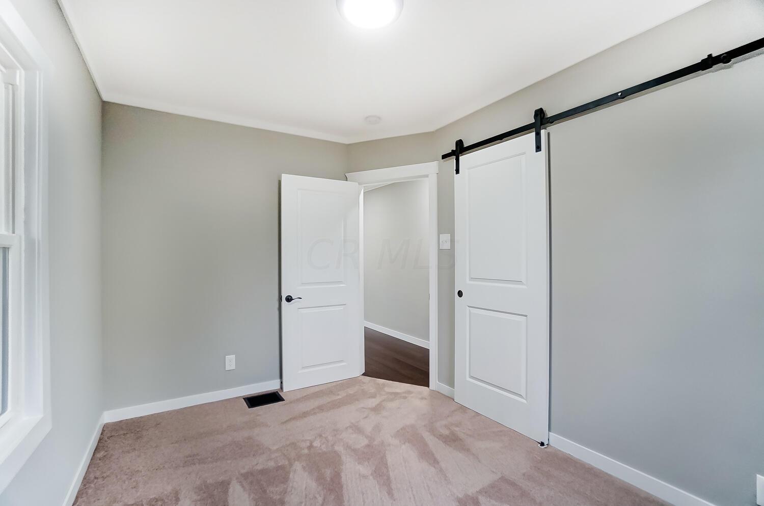 2028 Ferris Road Columbus, OH 43224 - Photo 13 of 31 50031769-013_web