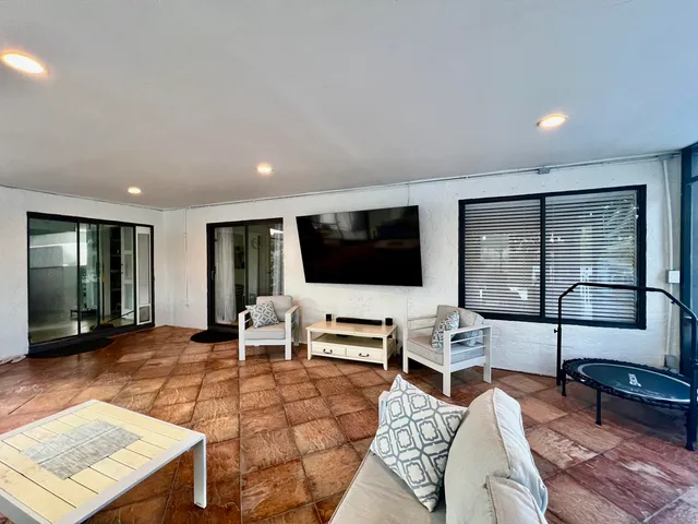 $4,850 | 5570 Southwest 9th Court, Margate, FL 33068