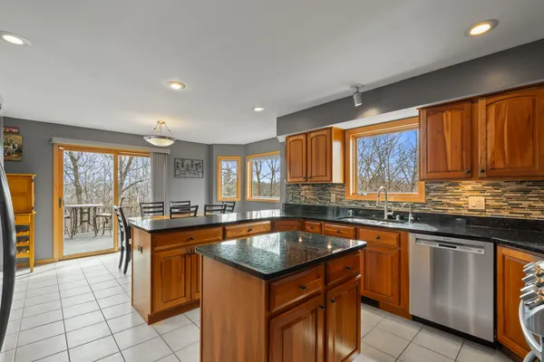 $649,900 | N7491 Bay Drive, La Grange, WI 53121