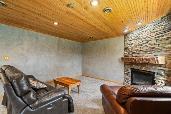 $649,900 | N7491 Bay Drive, La Grange, WI 53121