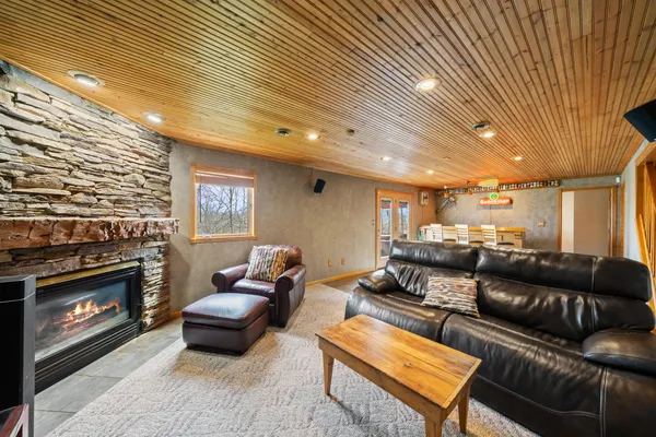 $649,900 | N7491 Bay Drive, La Grange, WI 53121