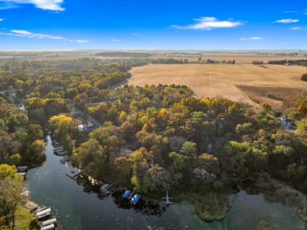 $649,900 | N7491 Bay Drive, La Grange, WI 53121