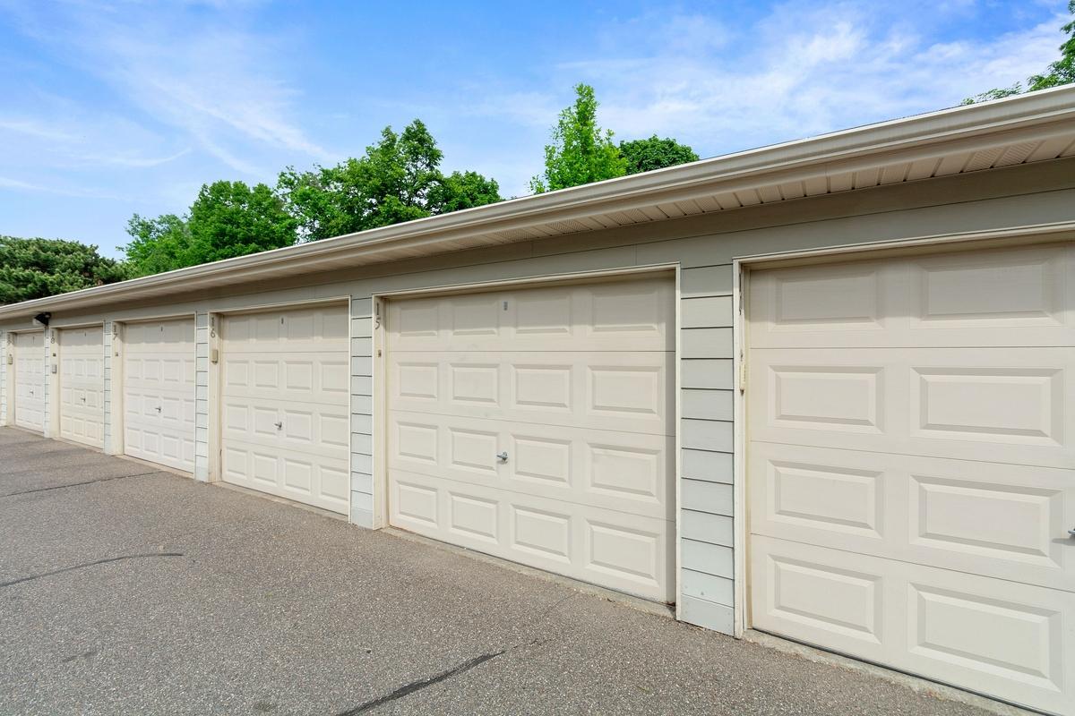 2110 Ridge Drive, Unit 13 St. Louis Park, MN 55416 - Photo 10 of 10