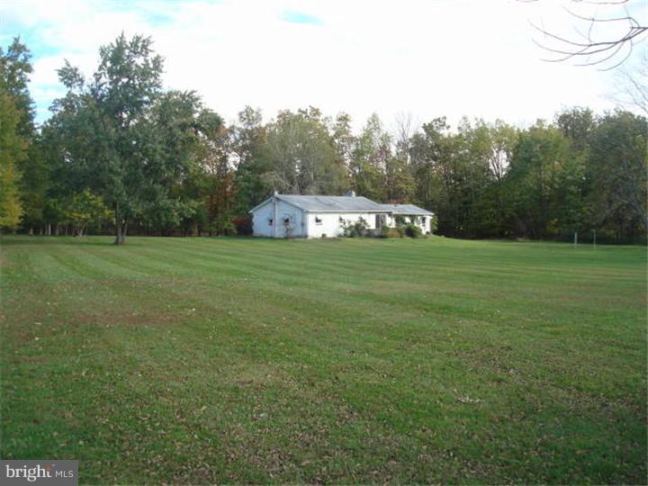 2928 Upper Ridge Road Pennsburg, PA 18073 - Photo 4 of 10