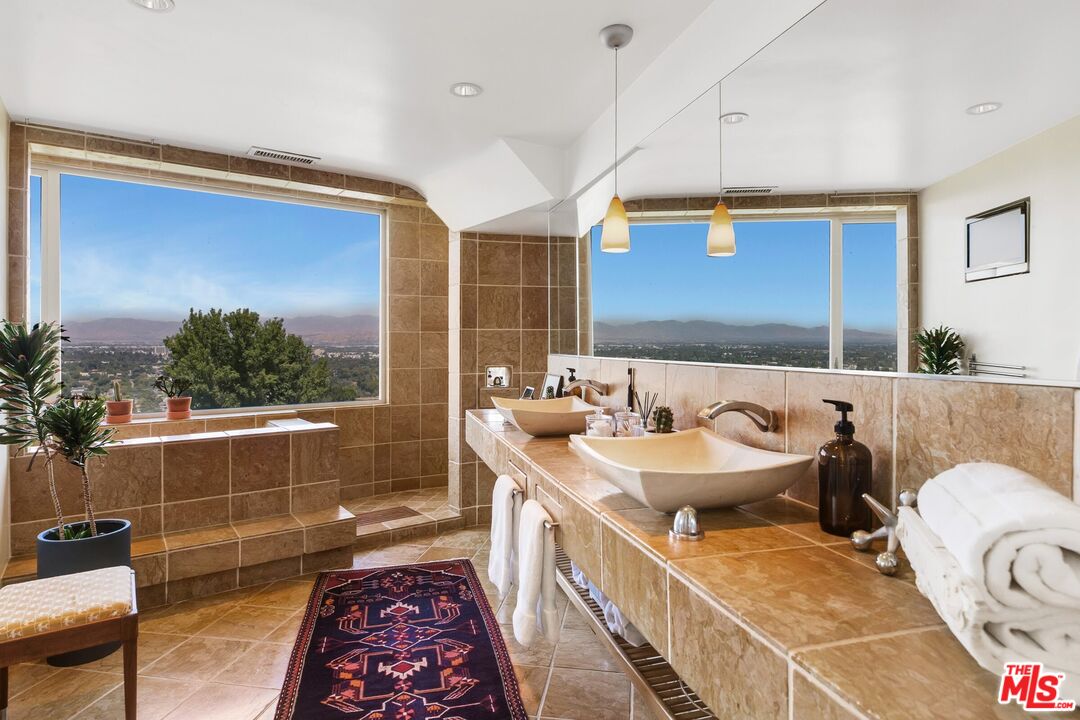 3601 Berry Drive Studio City, CA 91604 - Photo 28 of 70