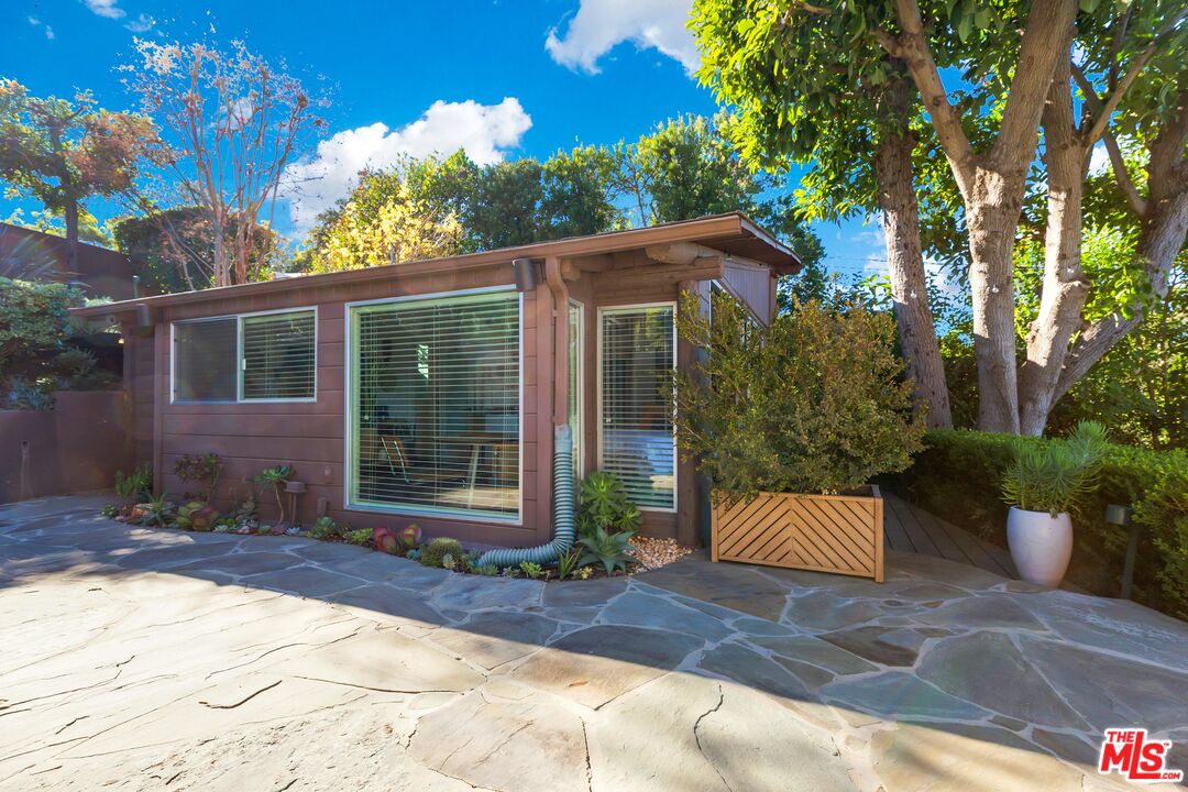 3601 Berry Drive Studio City, CA 91604 - Photo 32 of 70