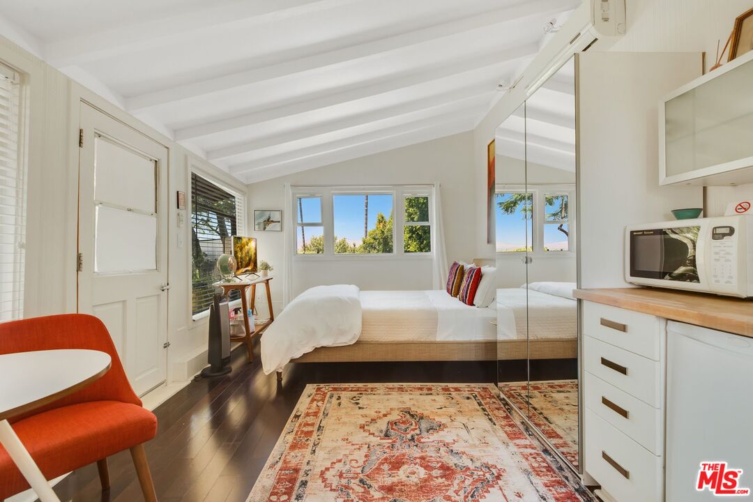 3601 Berry Drive Studio City, CA 91604 - Photo 34 of 70