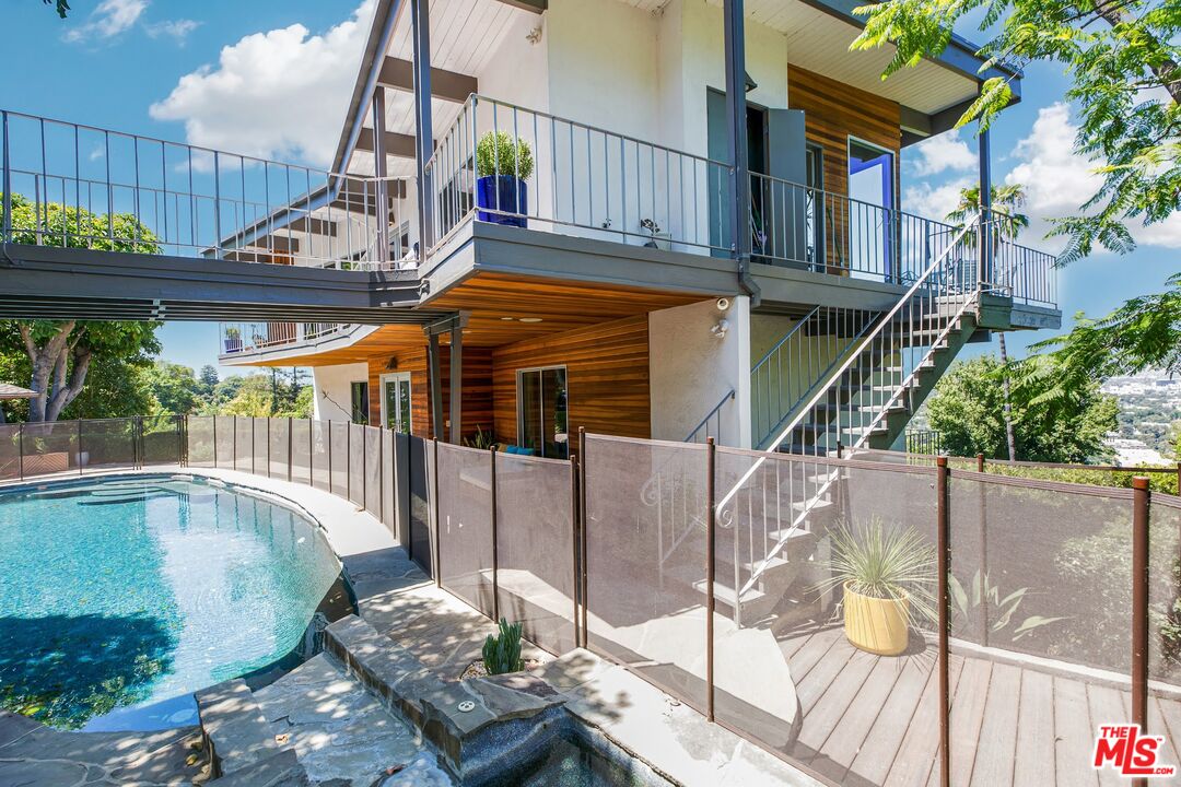 3601 Berry Drive Studio City, CA 91604 - Photo 4 of 70