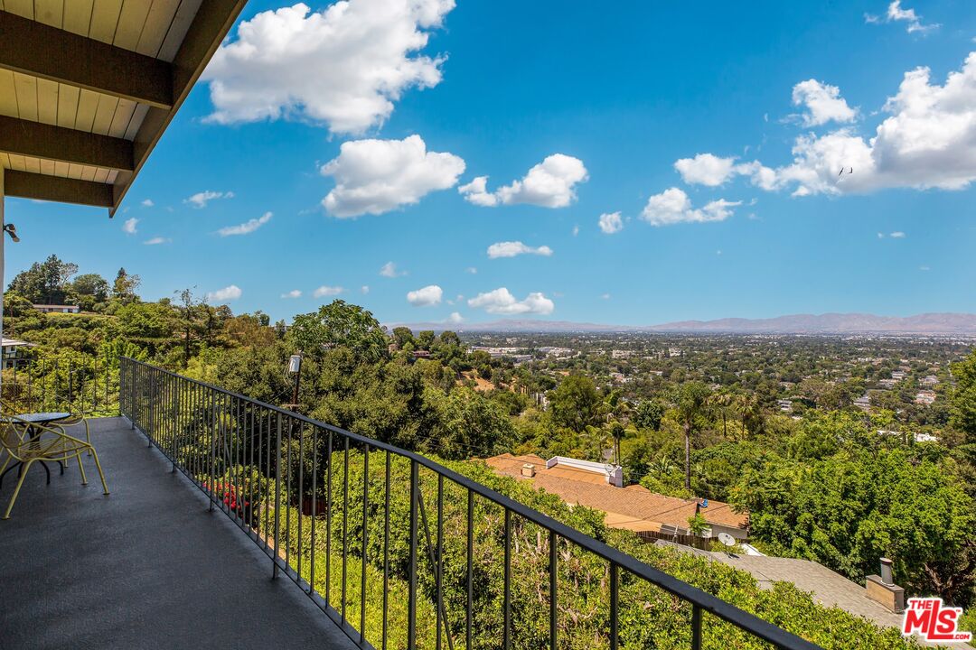3601 Berry Drive Studio City, CA 91604 - Photo 56 of 70