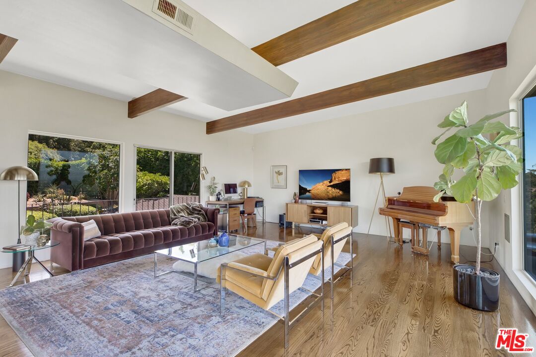 3601 Berry Drive Studio City, CA 91604 - Photo 7 of 70