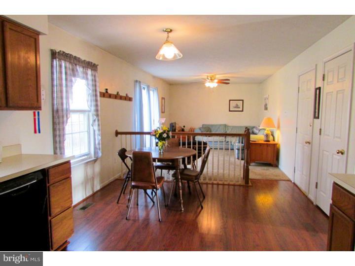302 Macduff Road Newark, DE 19711 - Photo 13 of 25 Breakfast Room