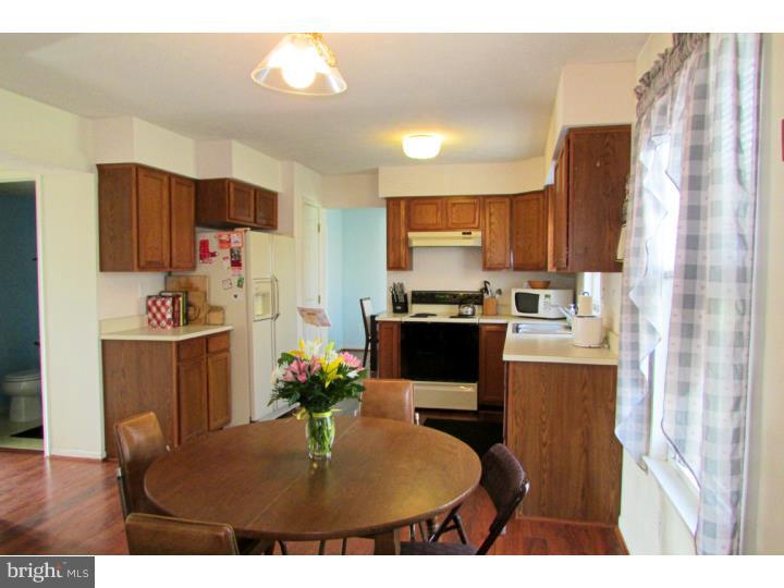302 Macduff Road Newark, DE 19711 - Photo 5 of 25 Kitchen