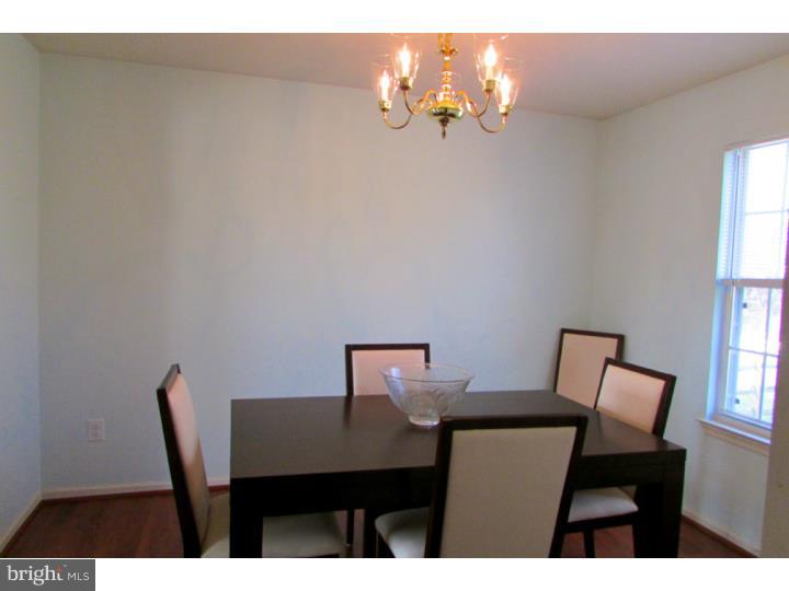 302 Macduff Road Newark, DE 19711 - Photo 10 of 25 Dining Room