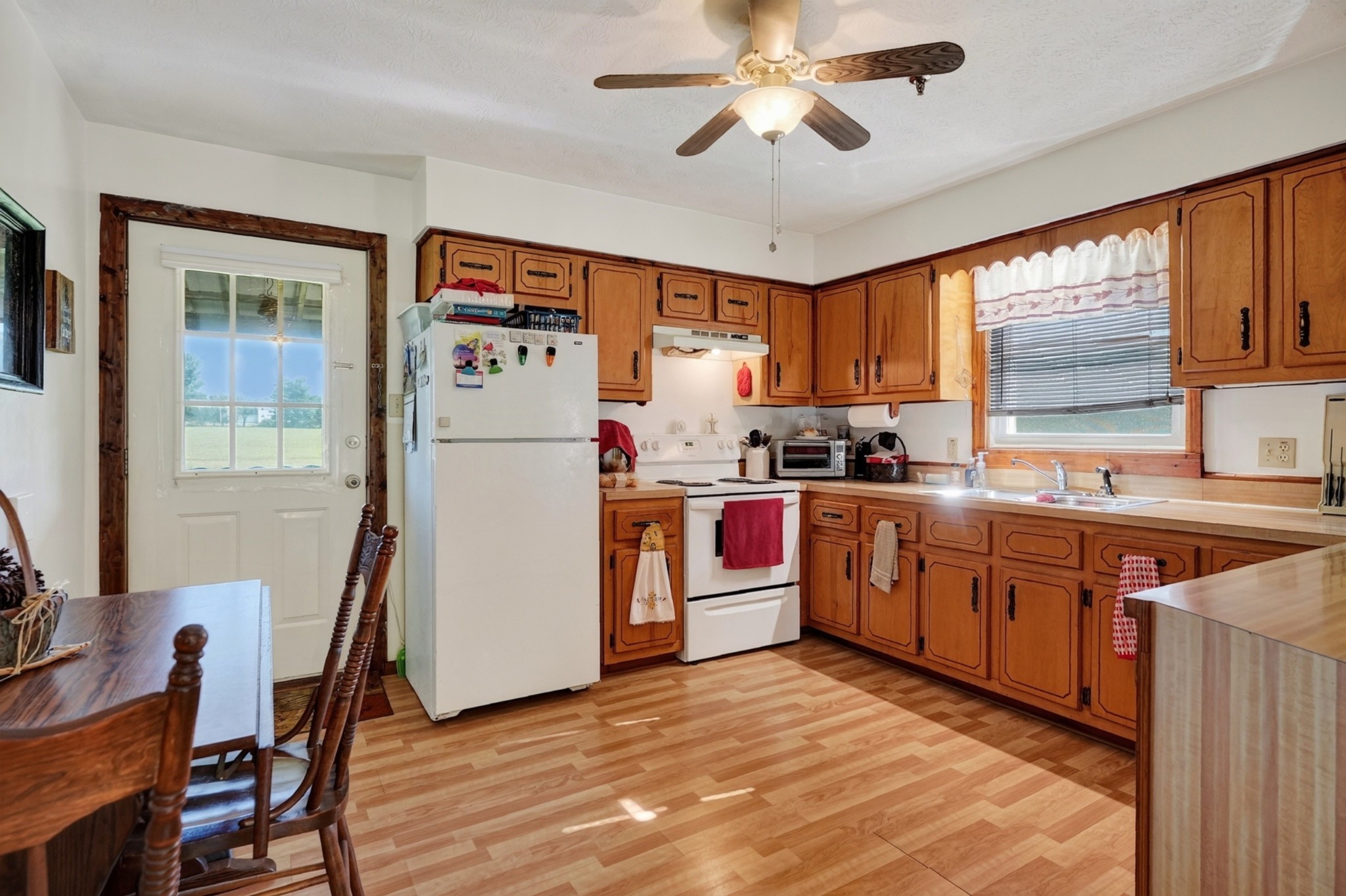 137 Fisk Road Livingston, TN 38570 - Photo 5 of 20 Gallery Image 5