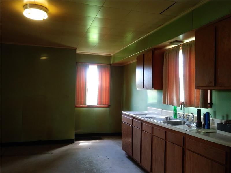 190 Municipal Drive Rostraver Township, PA 15012 - Photo 2 of 18 Gallery Image 2
