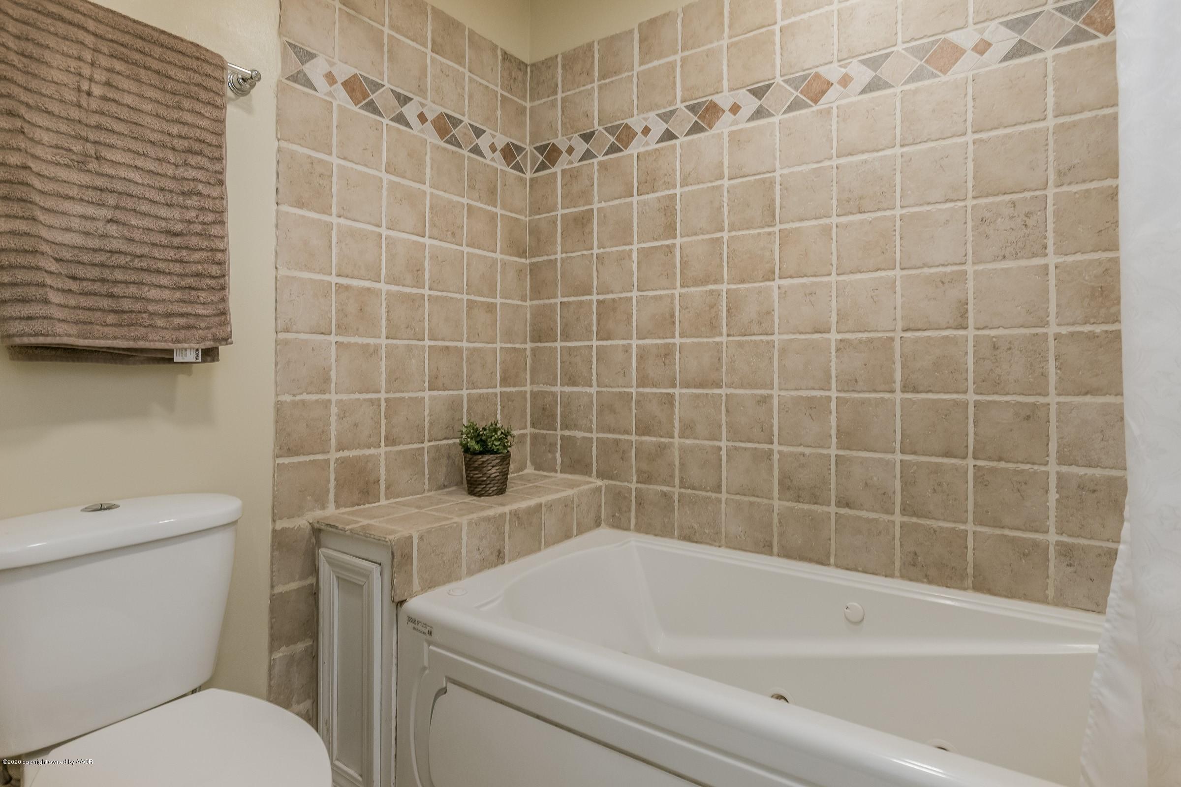 8139 Coronado Trail Amarillo, TX 79110 - Photo 11 of 21 010_Master Bathroom-2